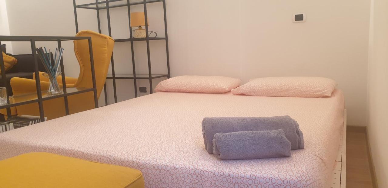 Isola Dal Verme Flat Apartment มิลาน ภายนอก รูปภาพ