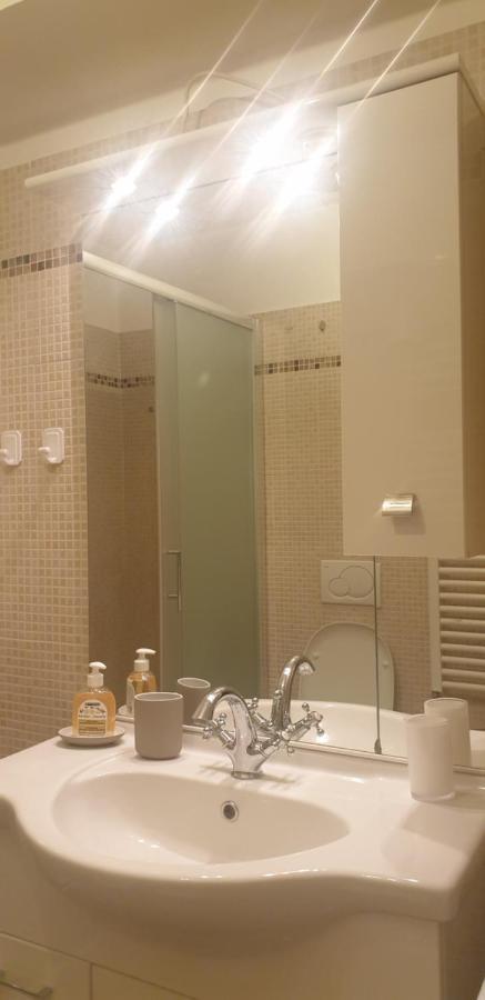 Isola Dal Verme Flat Apartment มิลาน ภายนอก รูปภาพ